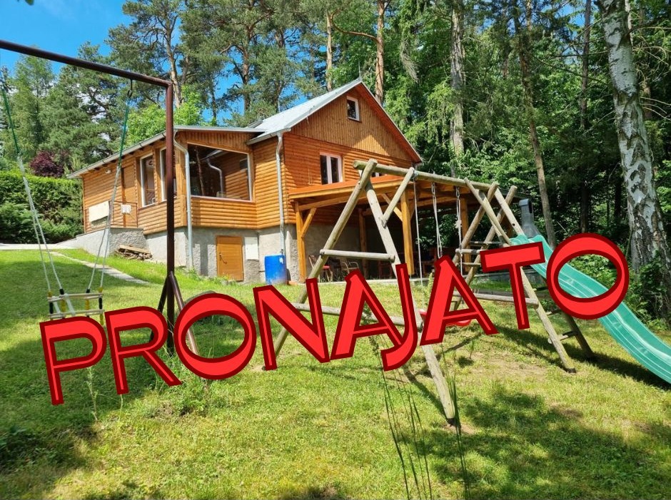 PRONÁJEM CHATY Slapy